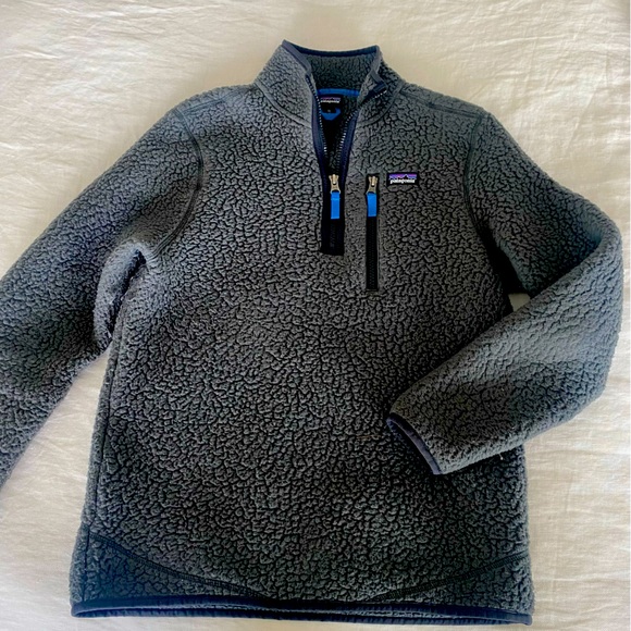 Patagonia Tops - Patagonia half zip fleece